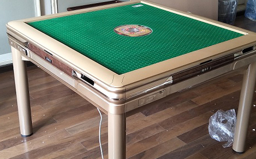 棋牌室伊吾伊吾麻将机实拍展示
